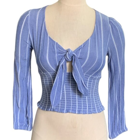 AMERICAN EAGLE Blue Striped Smocked Front Tie Top Sz XS #105E - Picture 2 of 8